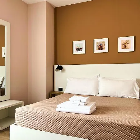 Oda Hotel Tirana מלון