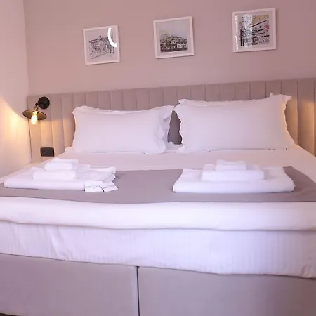 מלון Oda Hotel Tirana טיראנה