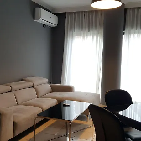 Oda Hotel Tirana מלון