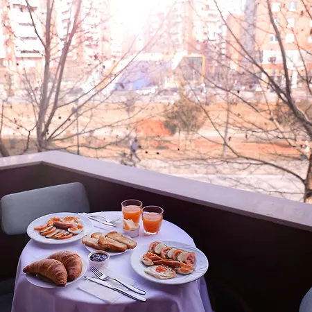 Oda Hotel Tirana מלון טיראנה