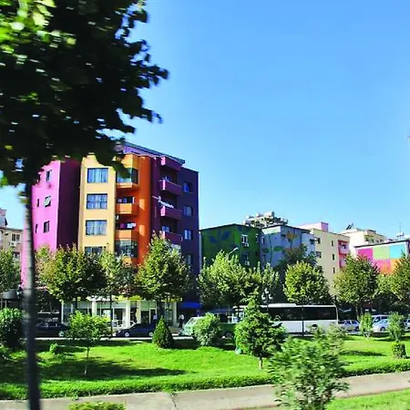 מלון Oda Hotel Tirana