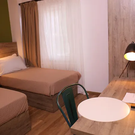 Oda Hotel Tirana 3*