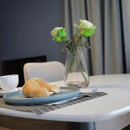 Oda Hotel Tirana מלון טיראנה