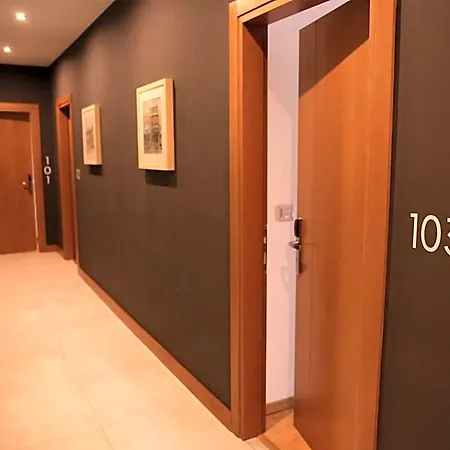 Oda Hotel Tirana Hotell 3*