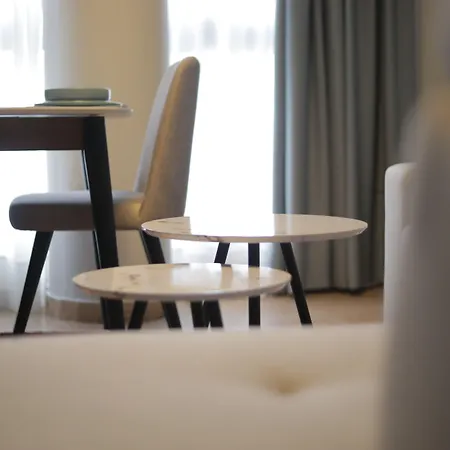 فندق أودا تيرانا فندق 3*