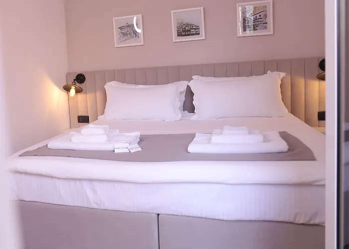 Szálloda Oda Hotel Tirana Tirana